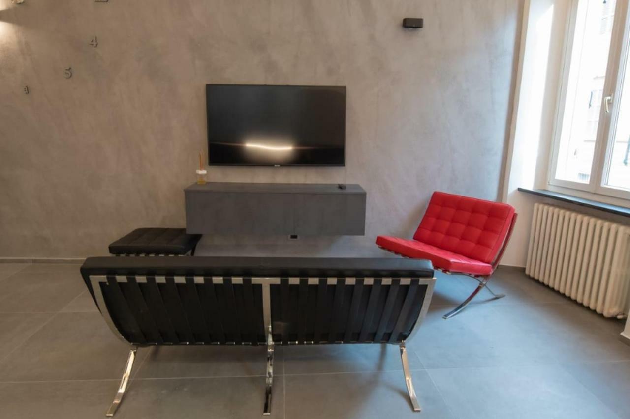 Banksy - Arte In Centro Citta Appartement Parma Buitenkant foto