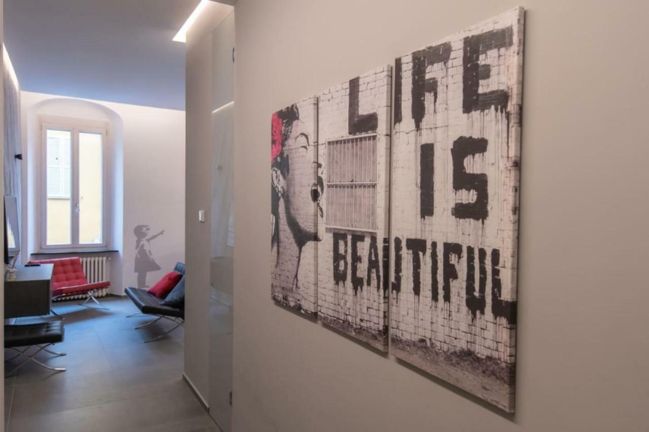 Banksy - Arte In Centro Citta Appartement Parma Buitenkant foto